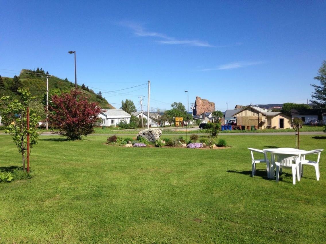 Motel Le Repos Percé Exterior foto